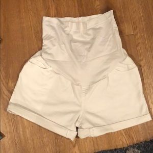 Maternity shorts